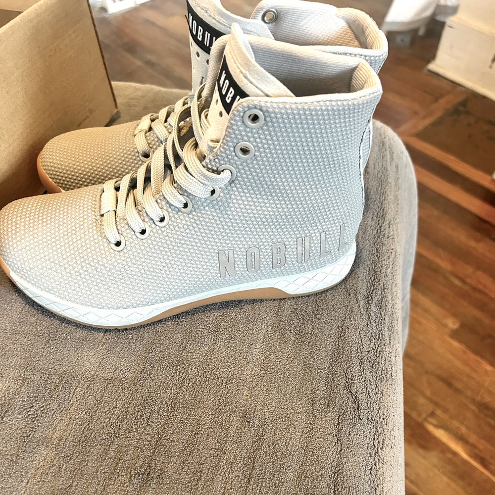 No Bull shoes new without tags